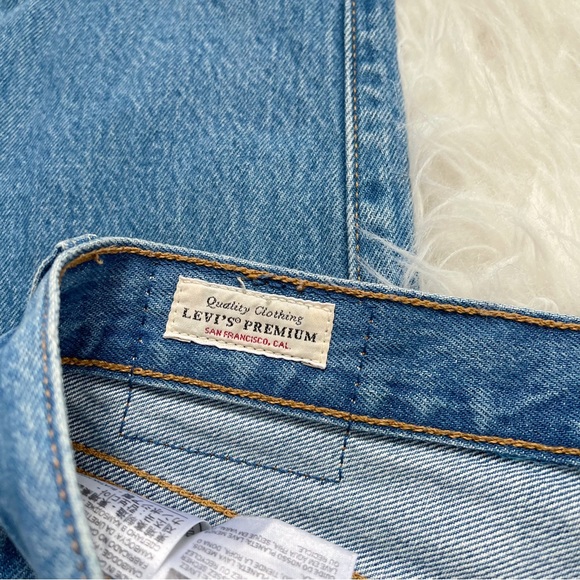 Levi’s Big E Premium High Waisted Distressed Jeans Size 27 - Picture 3 of 15